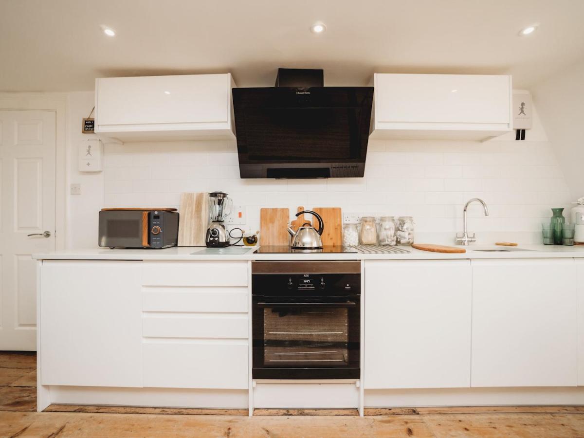 Pass The Keys Stylish 2 Bed Eco Flat In The Heart Of Bath Exterior foto
