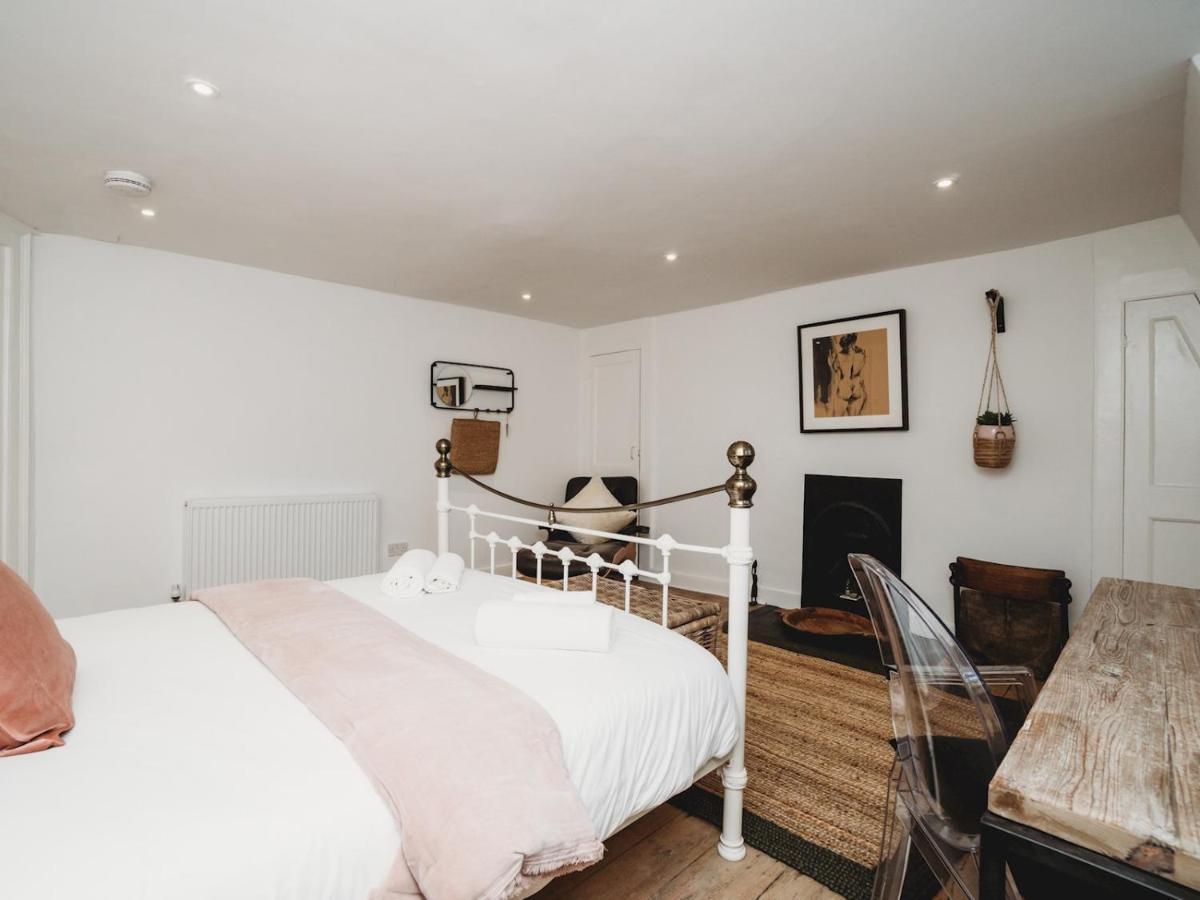 Pass The Keys Stylish 2 Bed Eco Flat In The Heart Of Bath Exterior foto